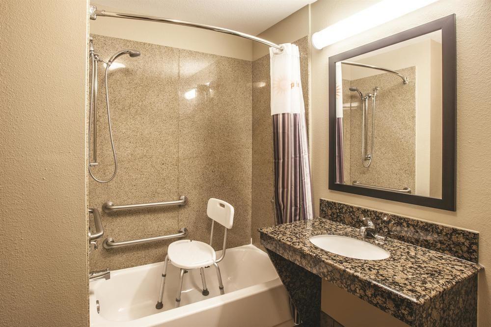 La Quinta By Wyndham Hillsboro Hotel Kültér fotó
